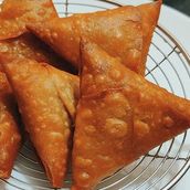 Chicken Sambousk (5 Pcs)