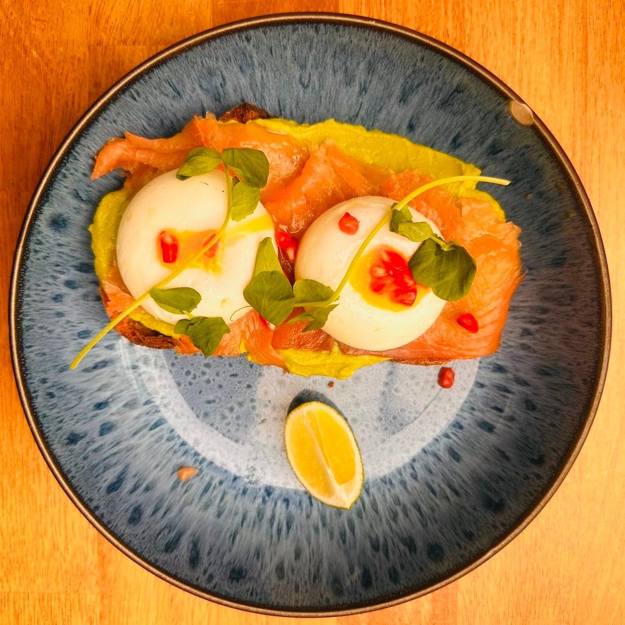 Poached Eggs, Avocado & Smoked Salmon