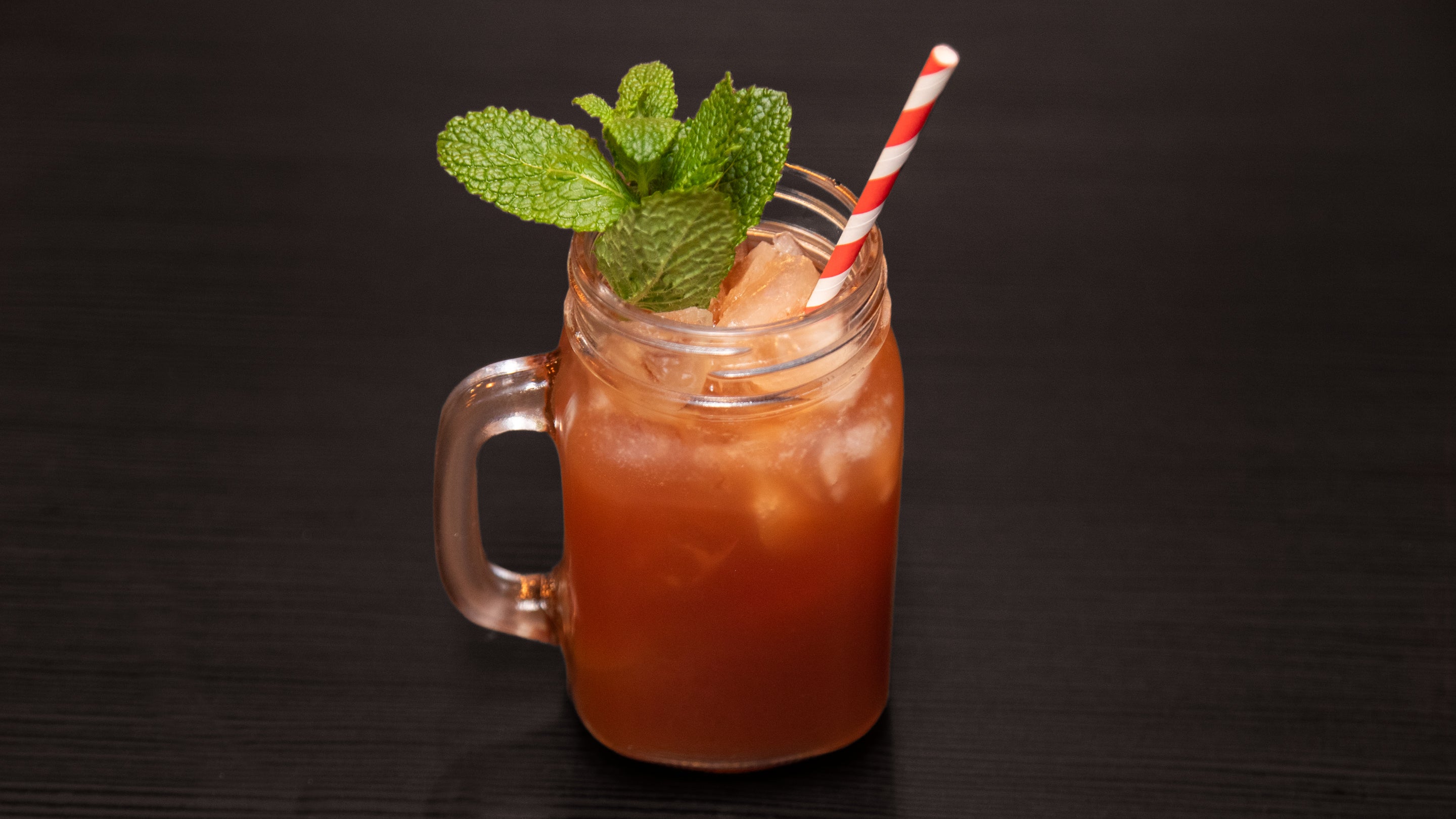 Trà Chanh Đá (Iced Lemon Tea)