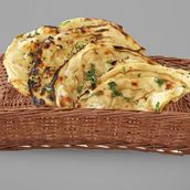 Lacche Wali Butter Naan