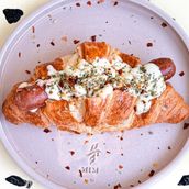 Chilli Hotdog Croissant