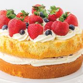Charlotte Aux Fraises (1 Kg)