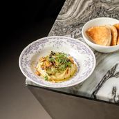 Hummus with chicken