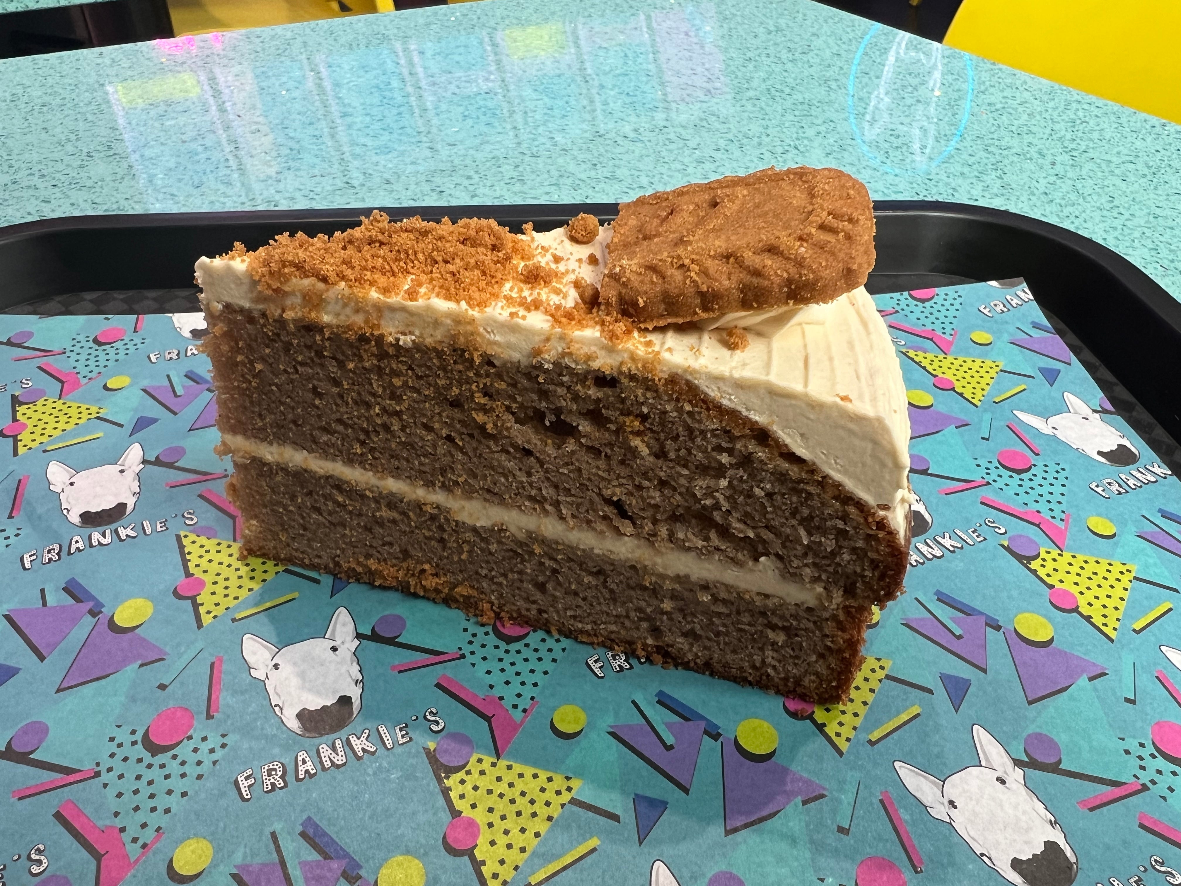 Lotus Biscoff Cake