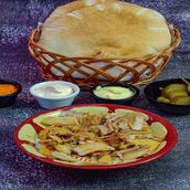 Hummus With Chicken Shawarma