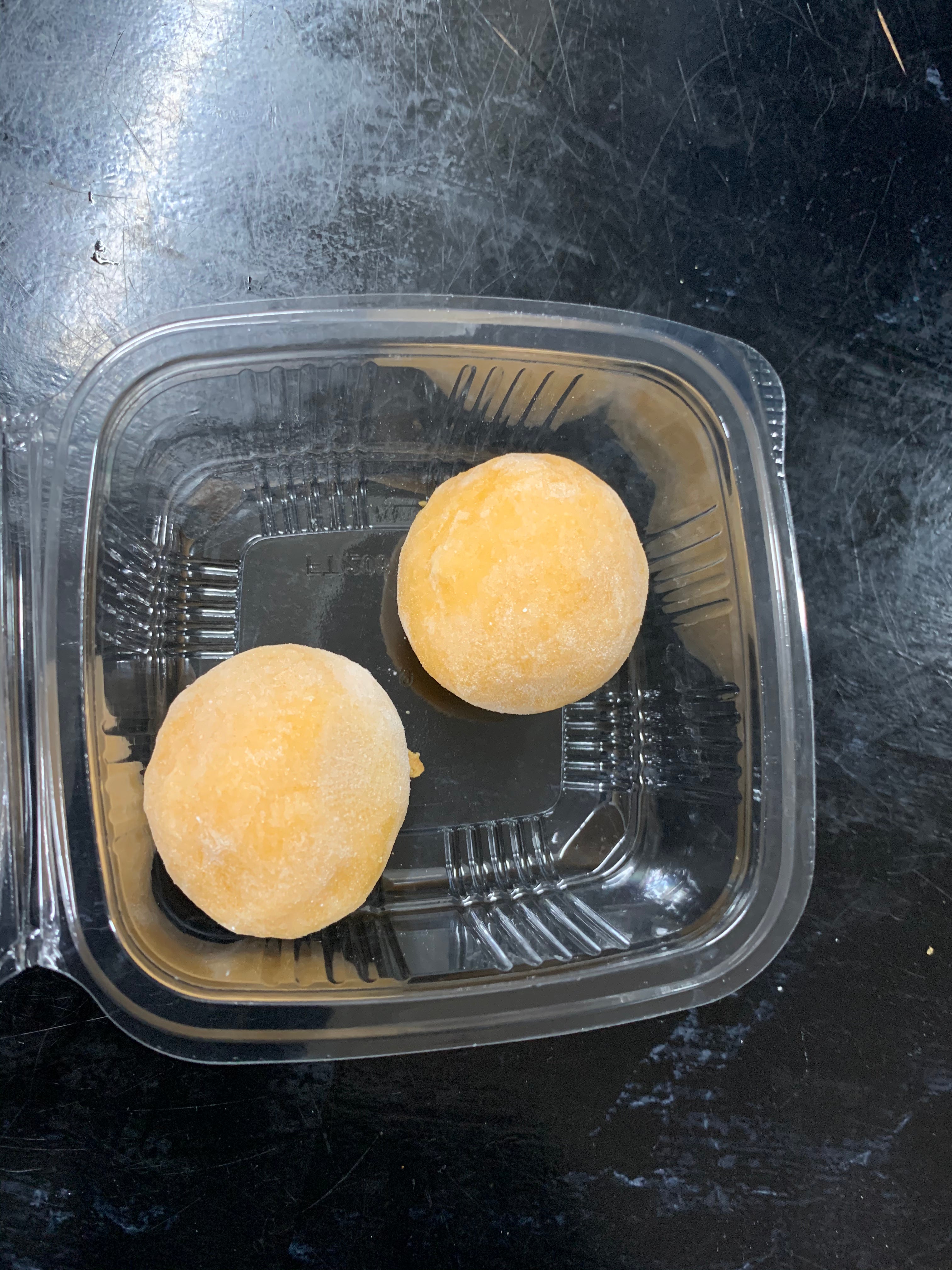 Mango Ice Cream Mochi (Little moon) 2pcs)