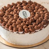 Tiramisu Cake