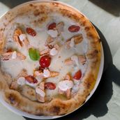 Salmon Pizza