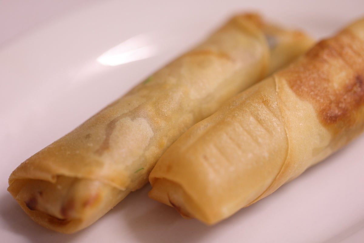 17.  Normal Spring Rolls (2)