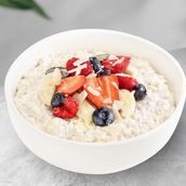 Oatmeal Porridge With Fresh Toppings
