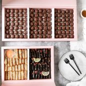 Mix Chocolate Balls 100 Piece And Warq Wnab Musakhan 60 Piece 2 Box