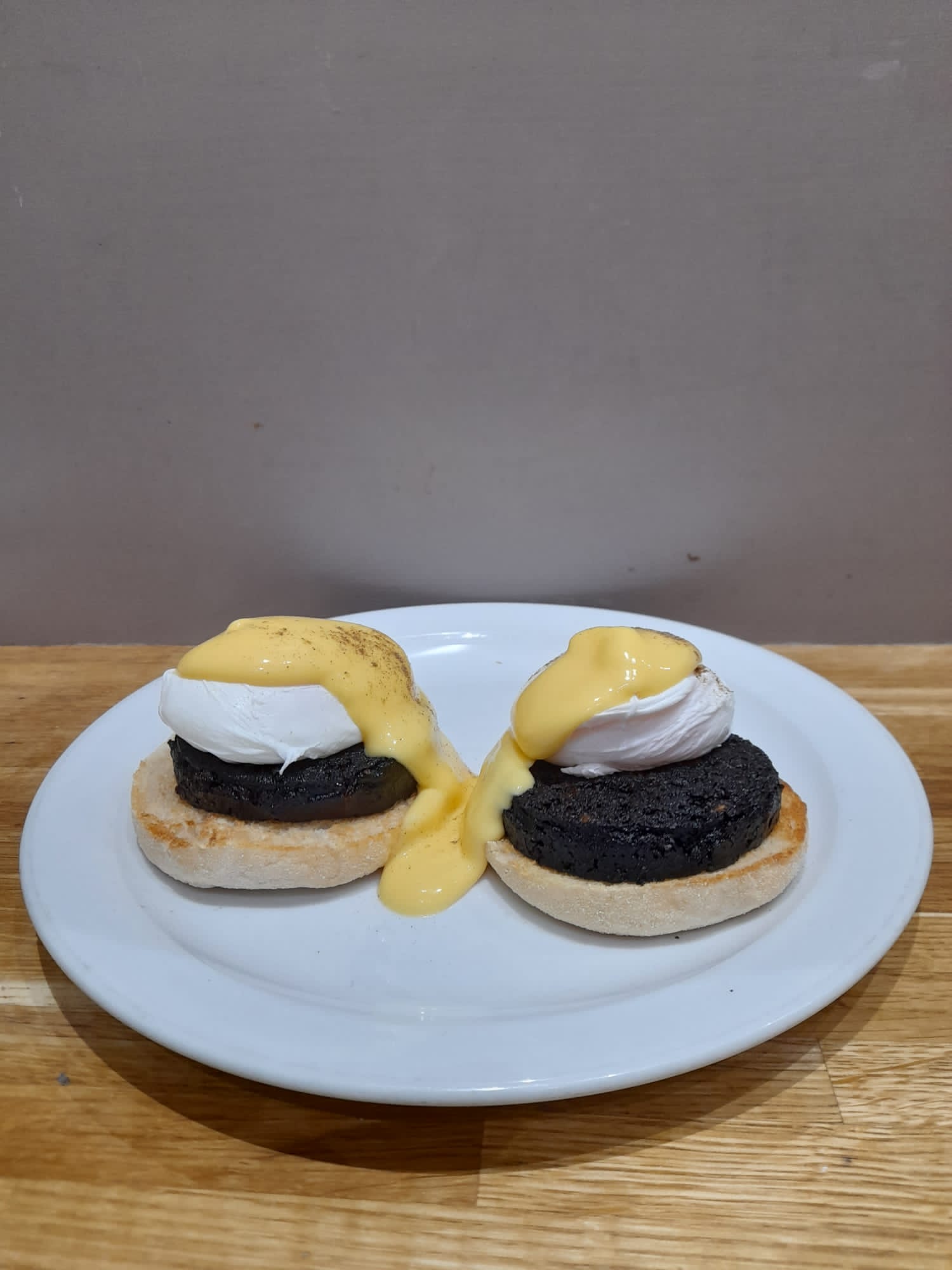 Eggs Black with Black Pudding