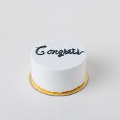 Mini Cake For Graduation