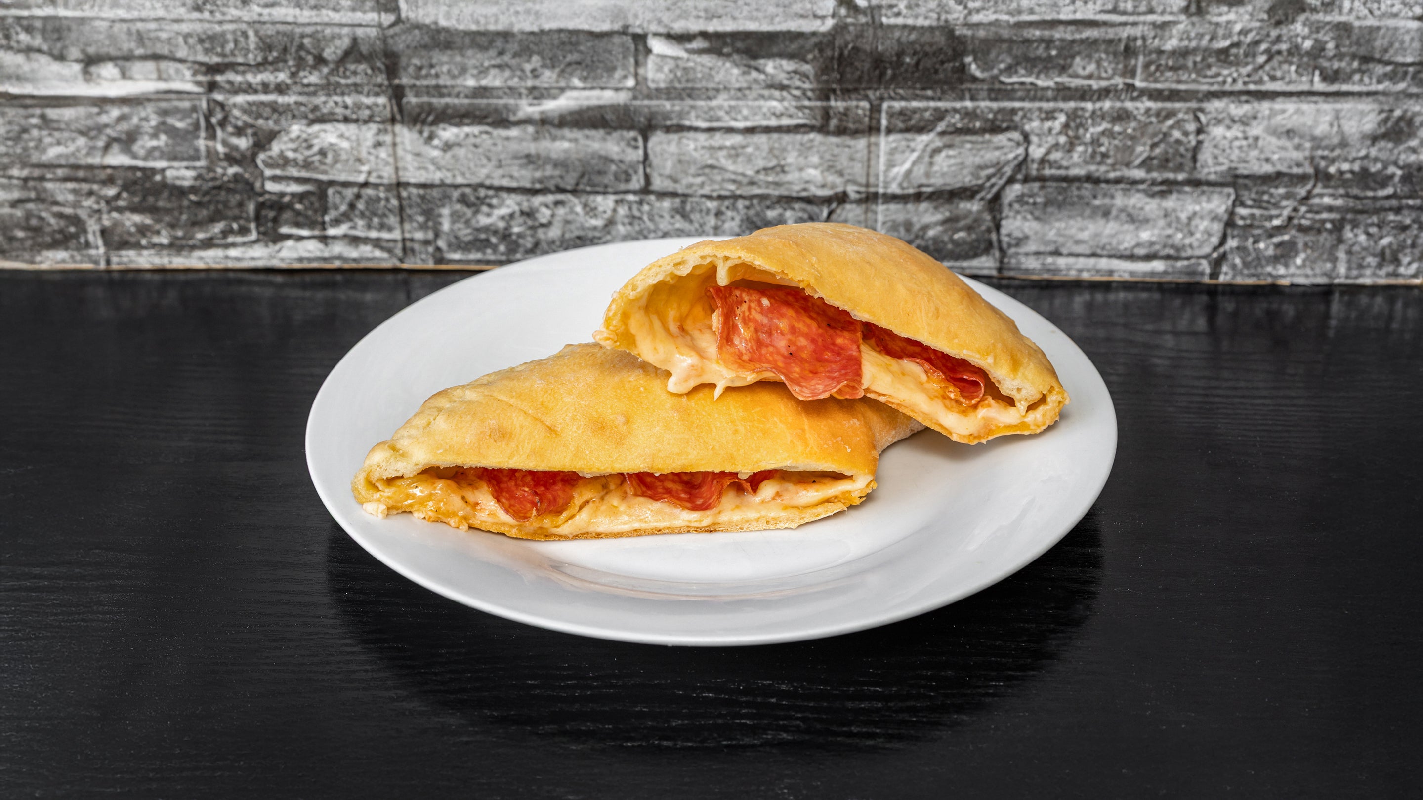 Classic calzone