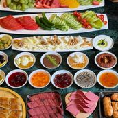 Turkish breakfast for 5 people 