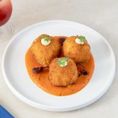 Macaroni Cheese Balls