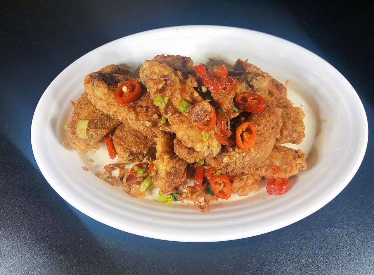 Salt & Pepper Chicken Wings (Mild)椒鹽鸡翼