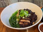 Red honey chicken noodles ba mee haeng gai daeng
