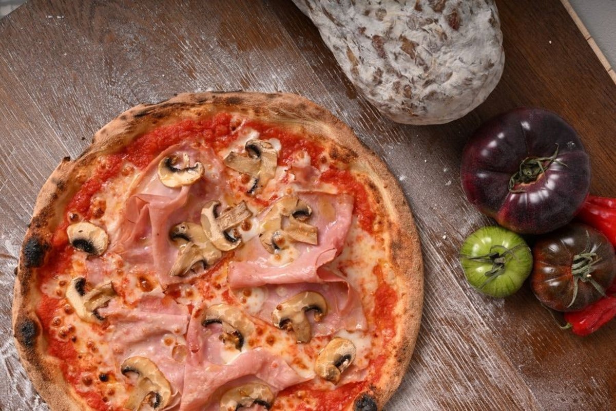 Classic Prosciutto  E fungi