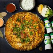 Maqlooba Kumikh For 8 Persons