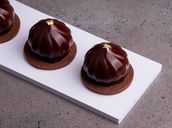 4 Mini Chocolate Cake