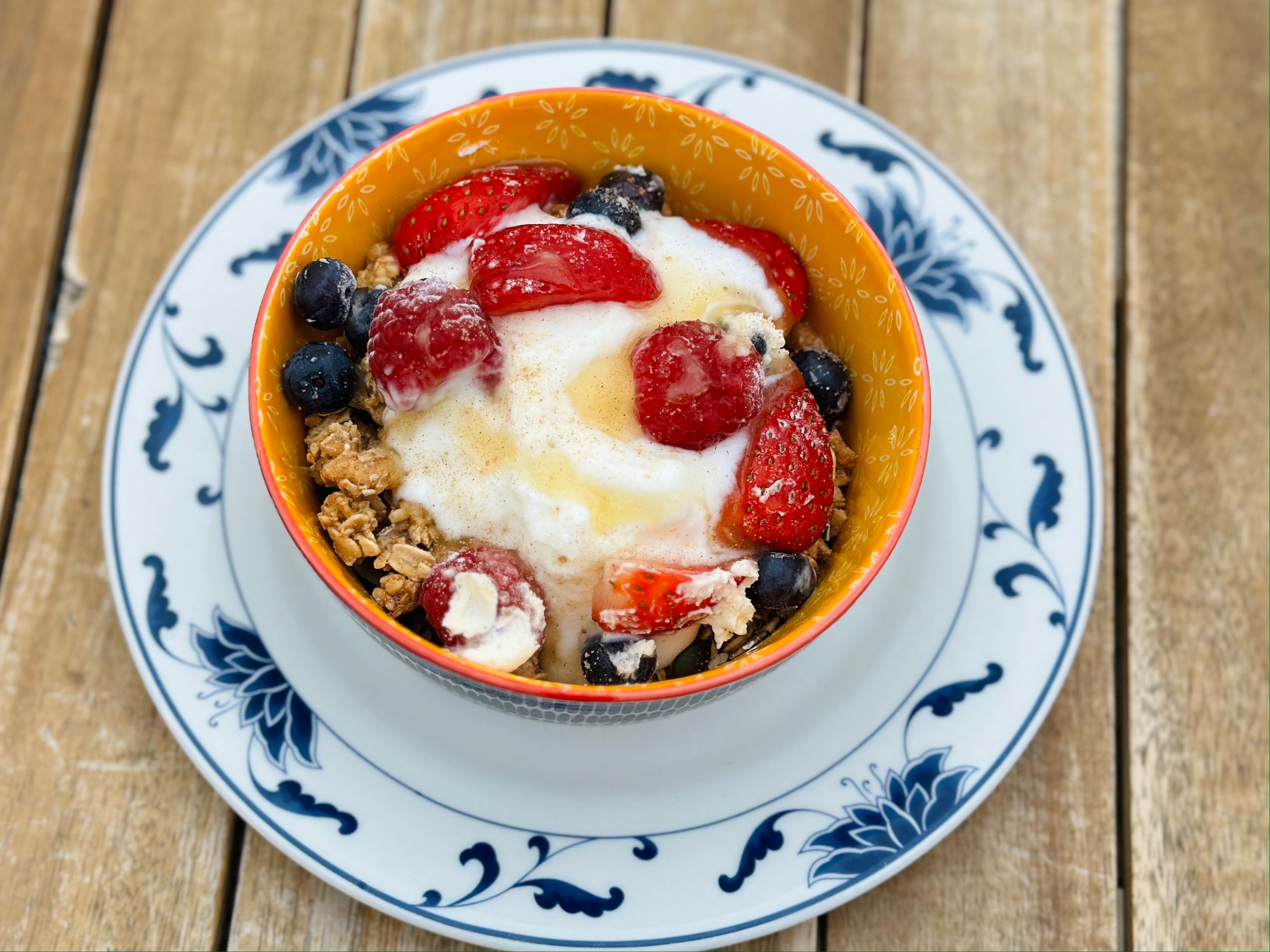 Mixed Berries granola