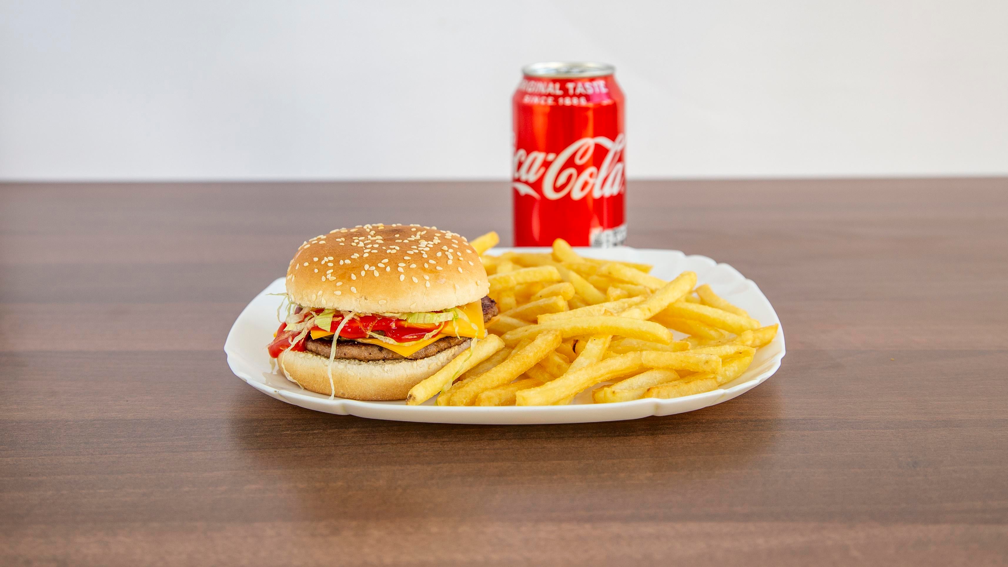 Meal A17: King Size Burger, Chips and Drink