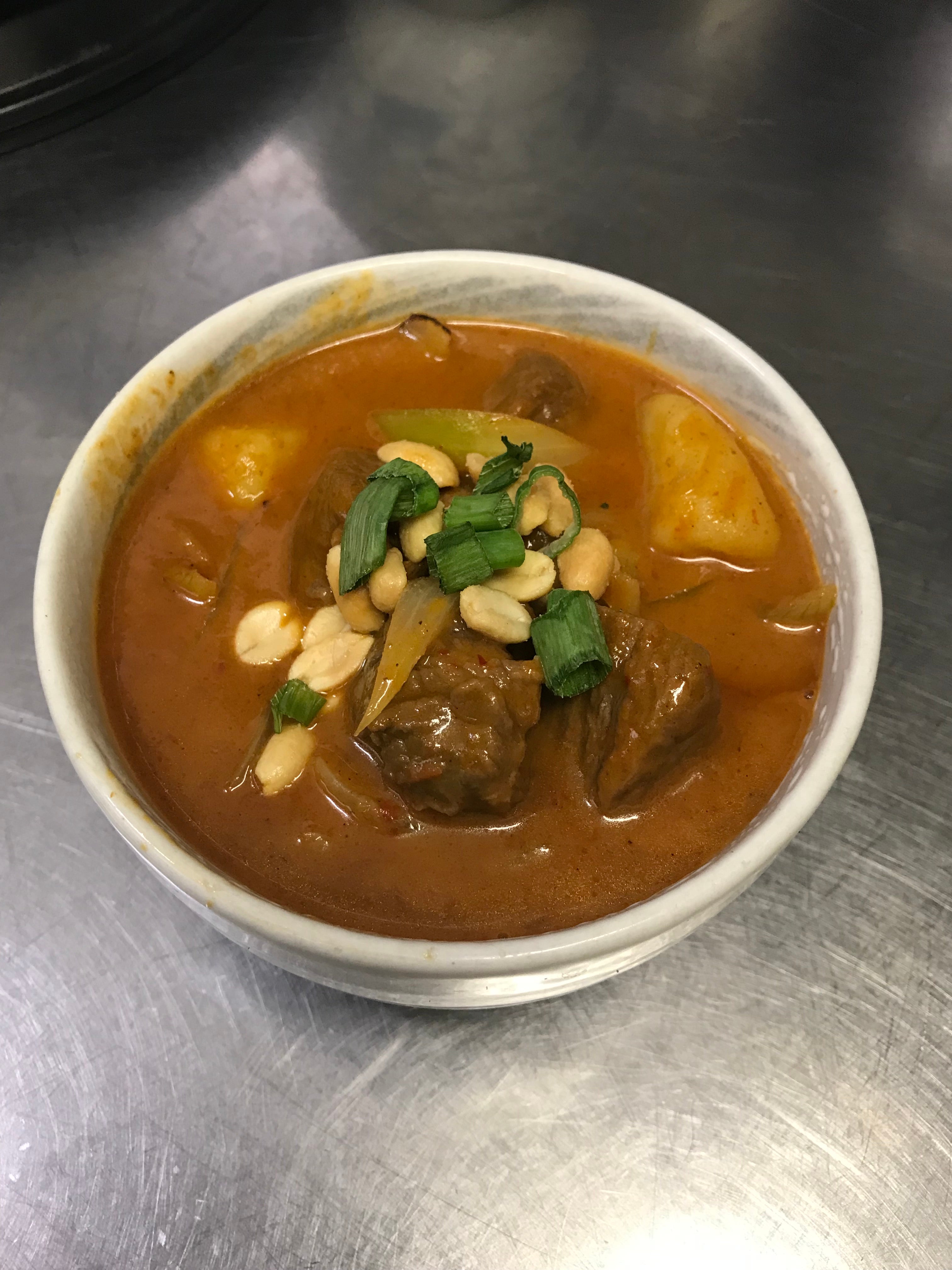 Lamb Massamam (Gaeng Masamam Khat)