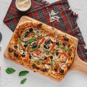 Medium Vegetable Pizza