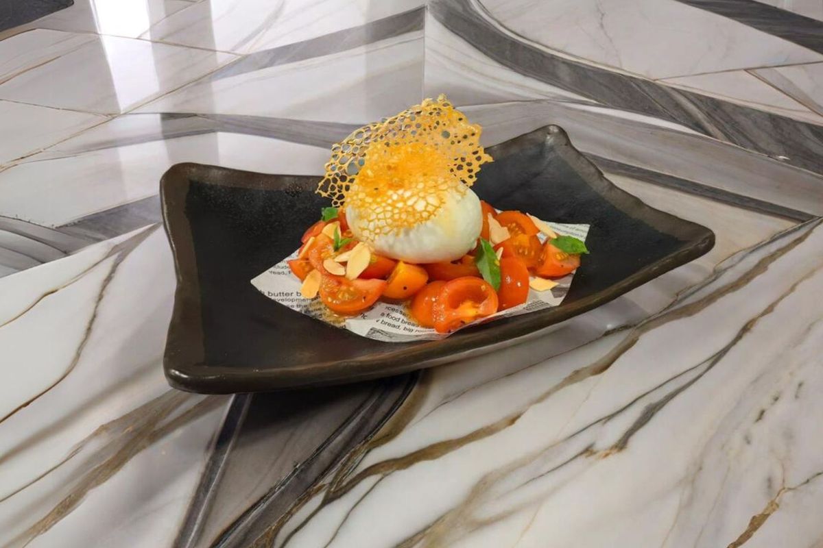 Our Burrata (V) 