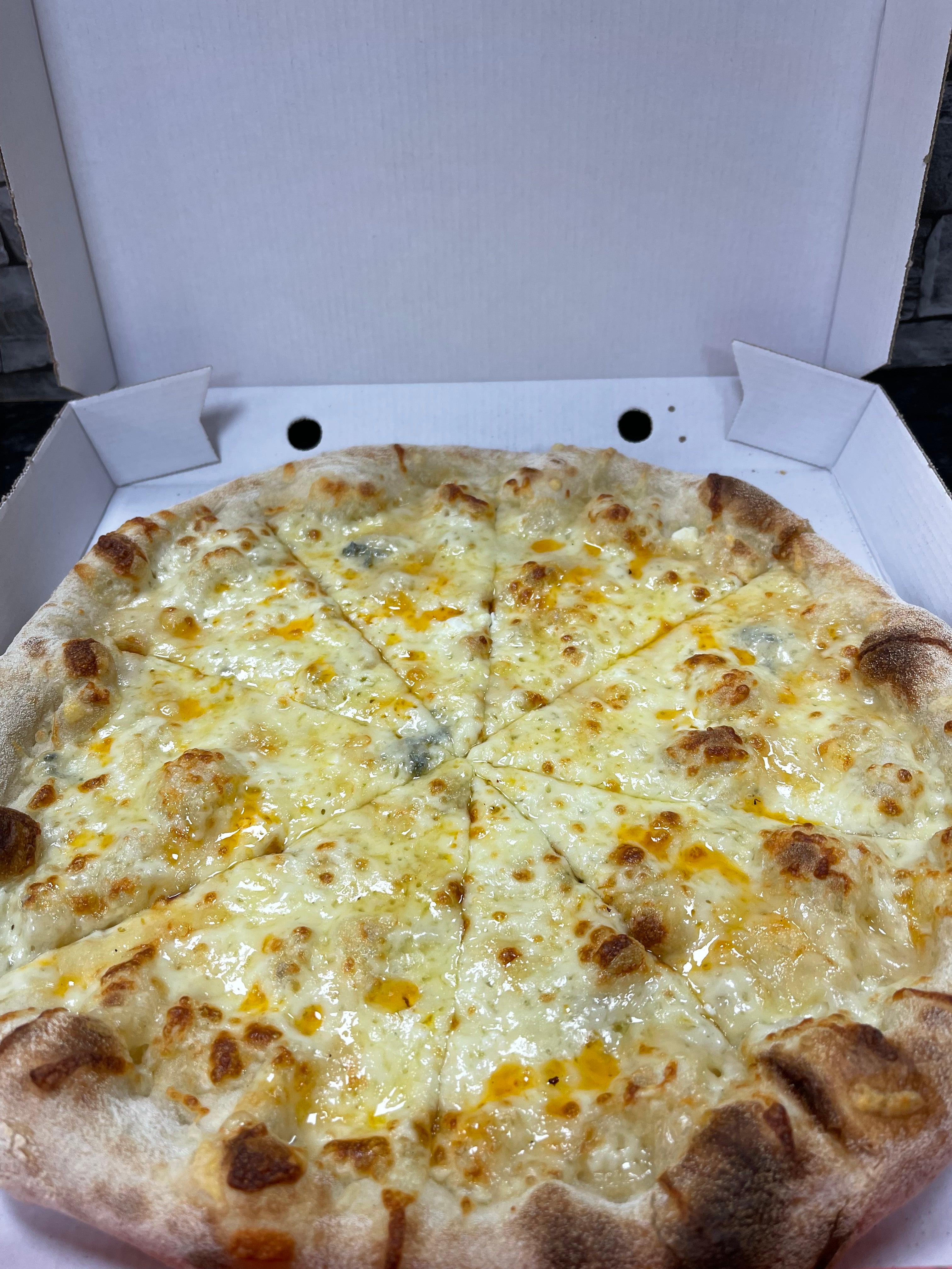 12"4 Cheese pizza