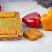 2 mini juices + Al Habba Cake