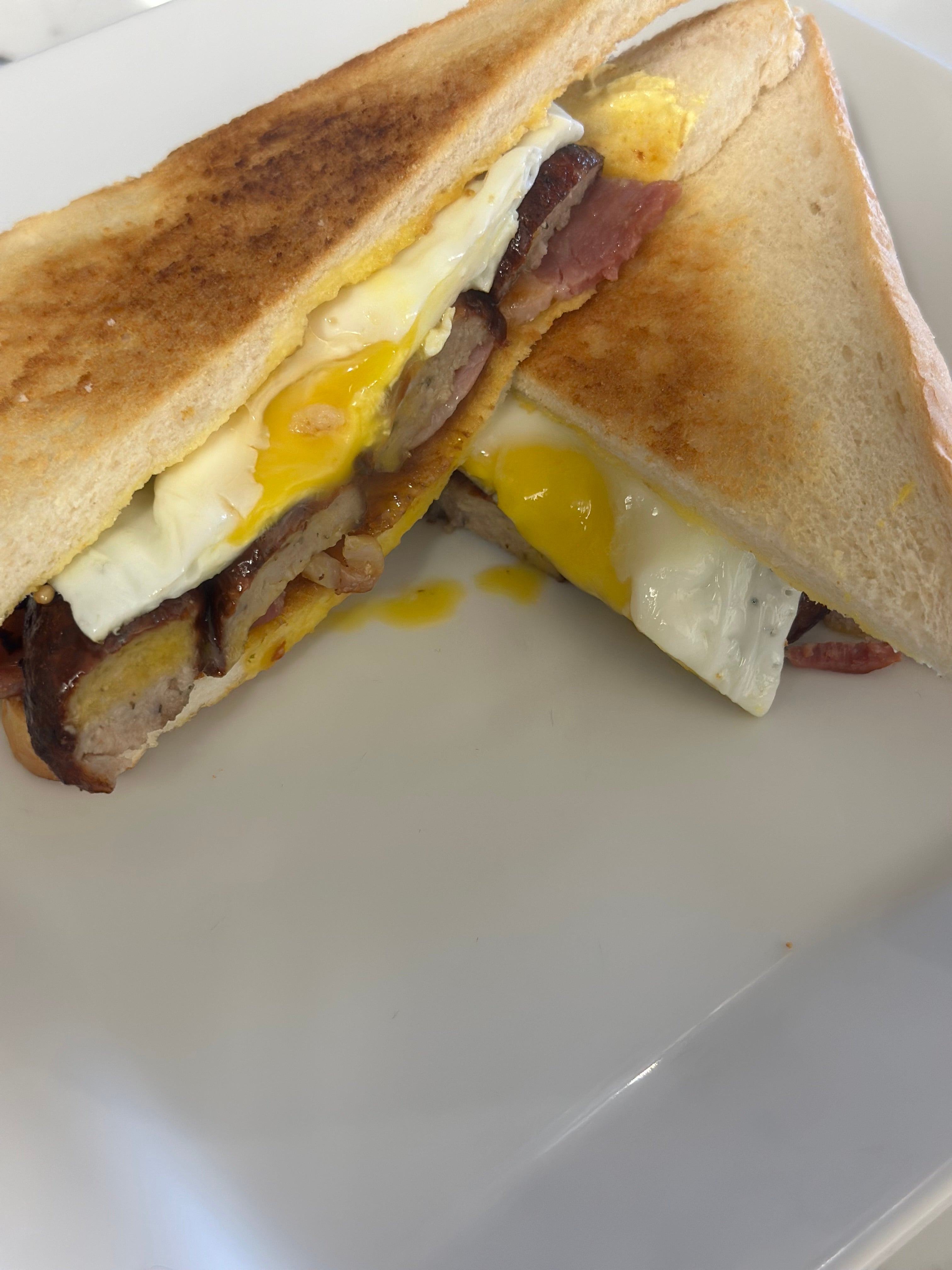 Breakfast sandwich