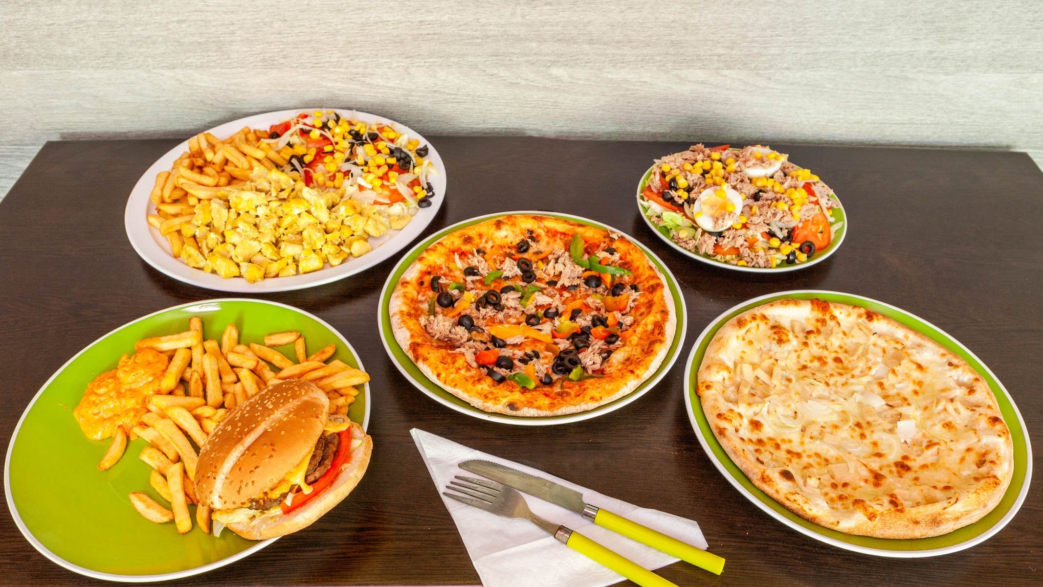 Adams Pizza