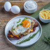 Egg Croissant (228kcal)