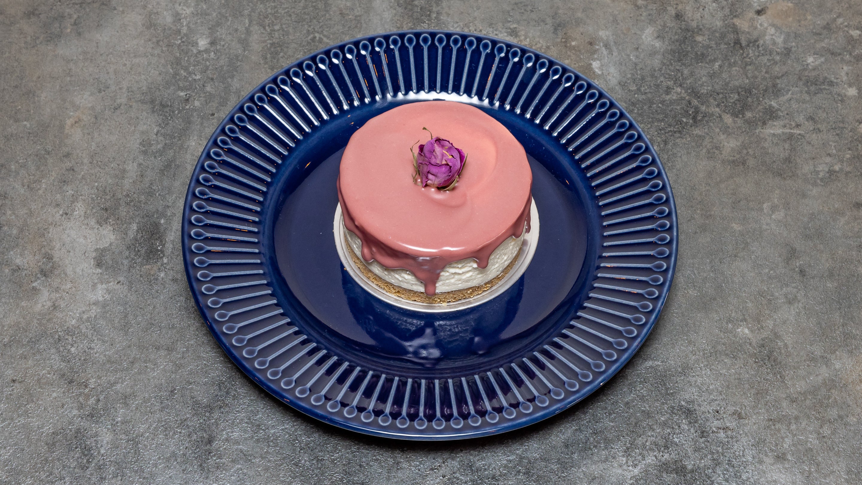 White Chocolate Strawberry Cheesecake
