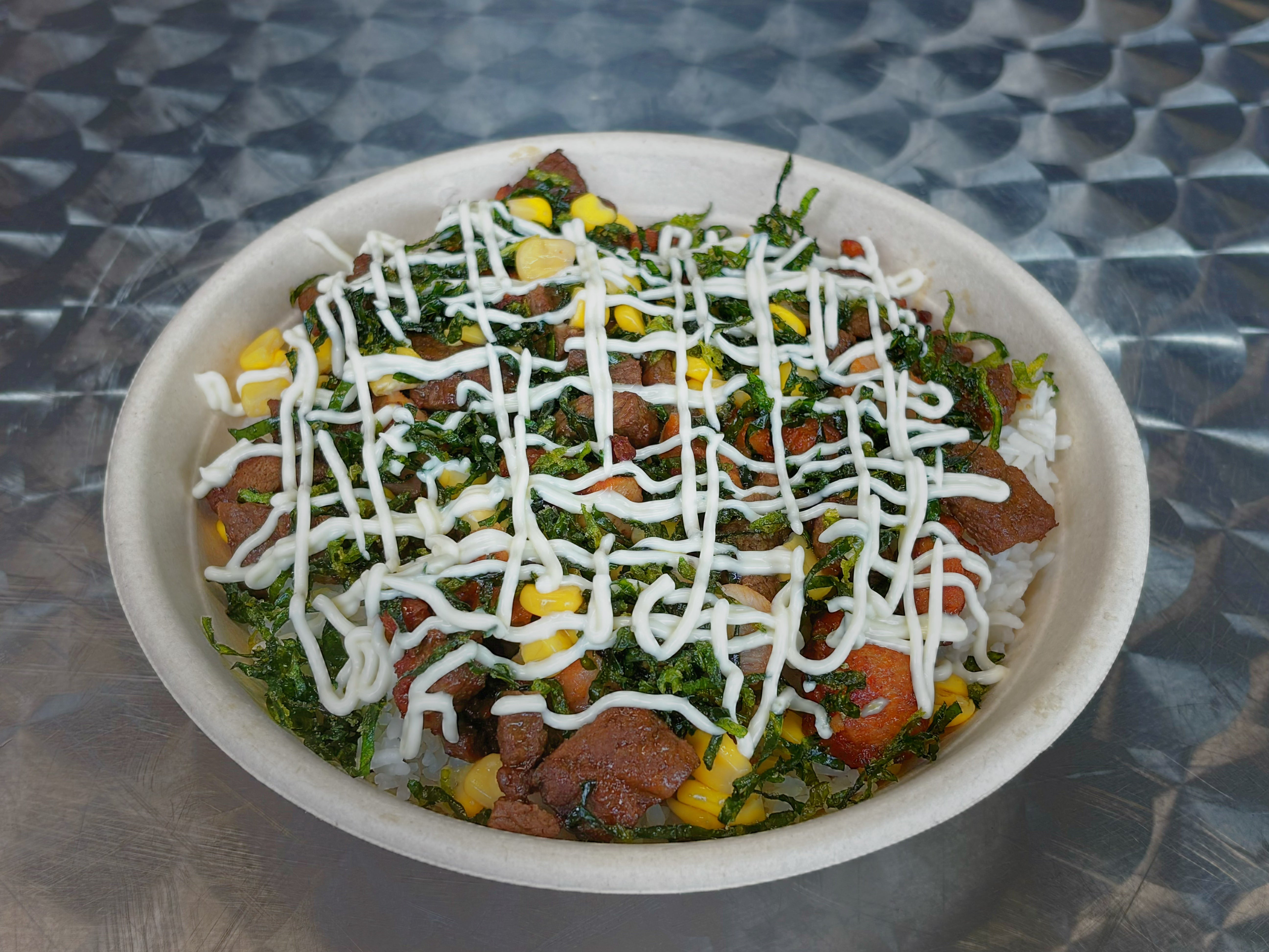 Barbecue beef rice bowl