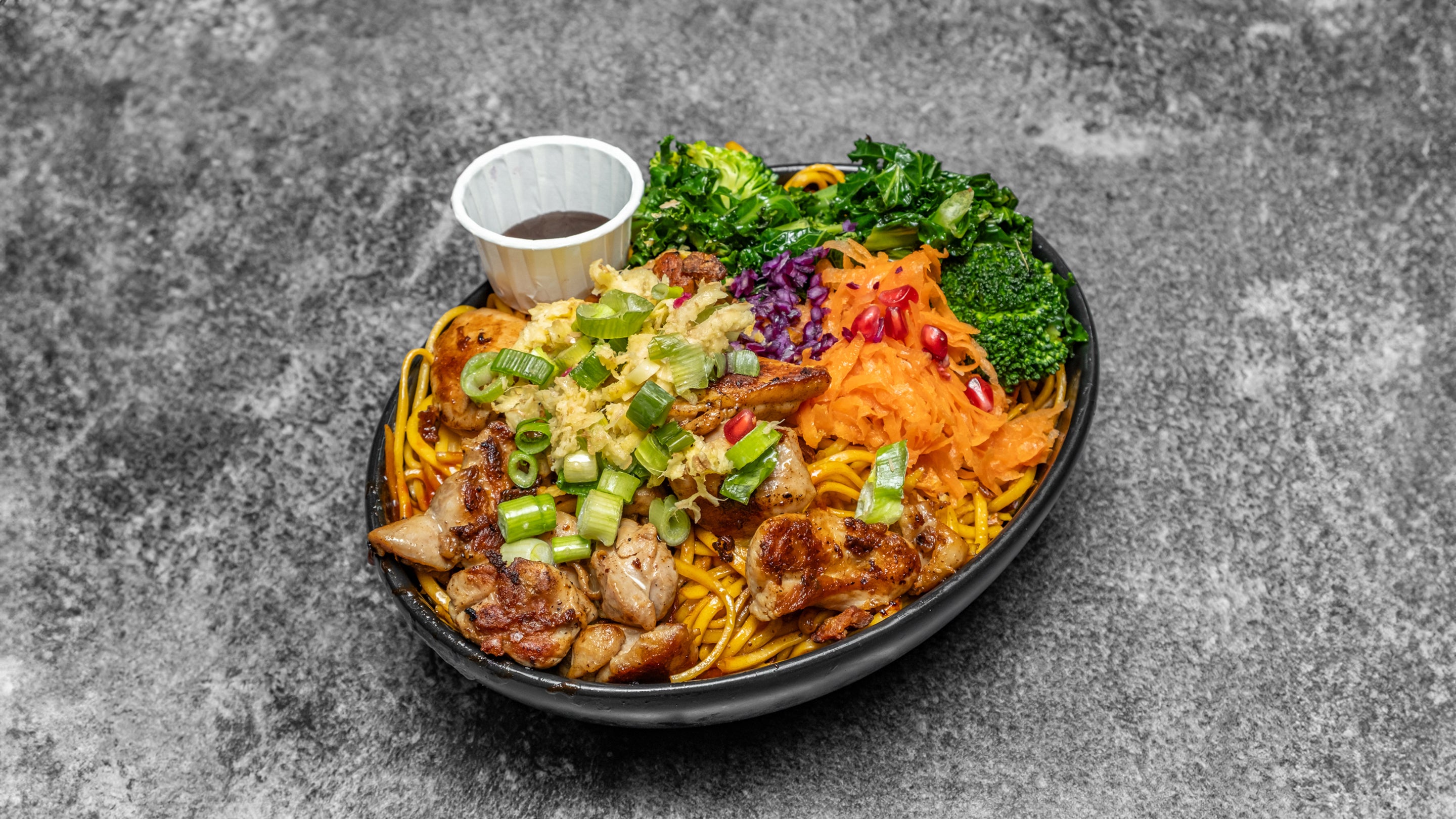 Ginger and spring onion Chicken Fried Noodle with Stir-fry Vegetables