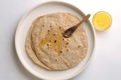 Tawa Roti Ghee k Sath