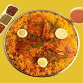 Jumbo Zubaidi Mutabbaq Tray For 3 To 4 People