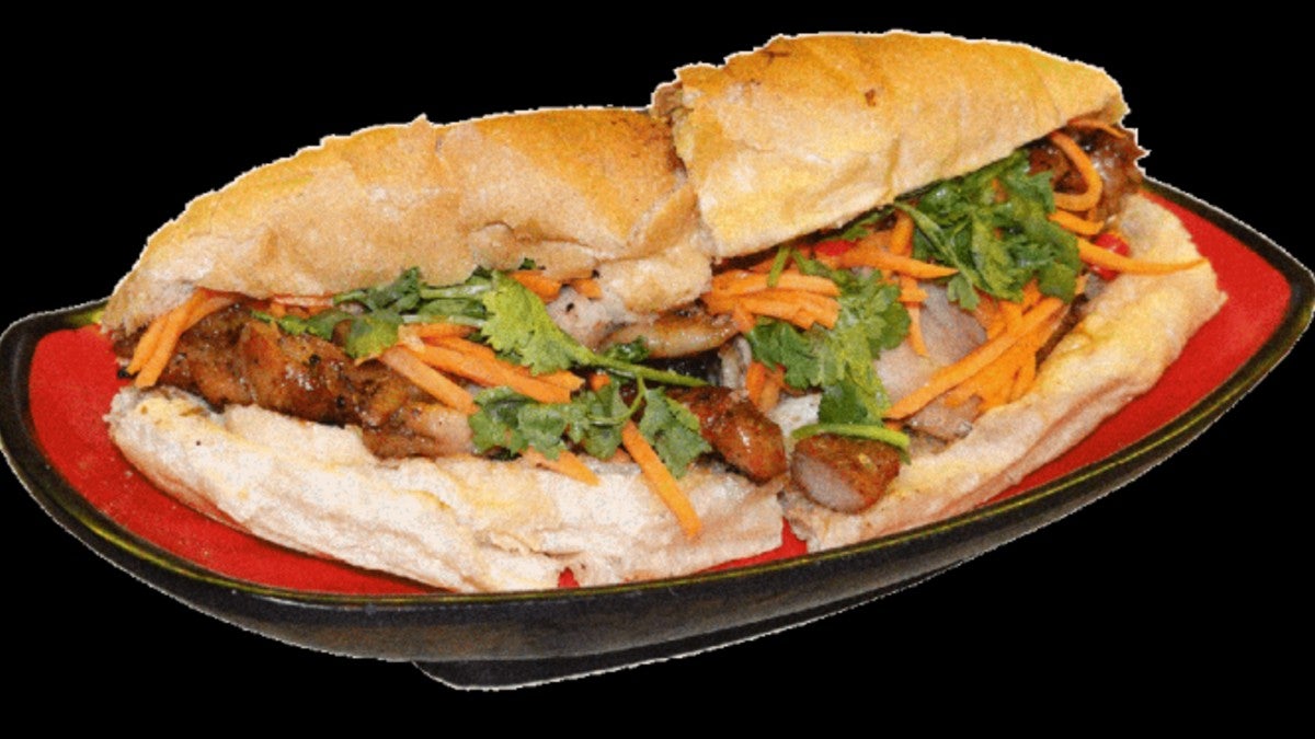 Banh Mi Ga Nuong ( Grilled chicken Baguette )( 烤雞法棍 )