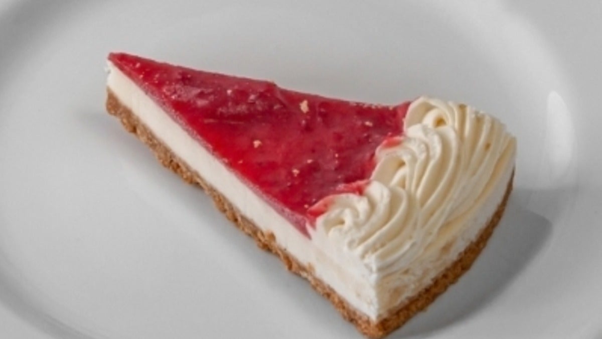 Strawberry Cheesecake (slice)