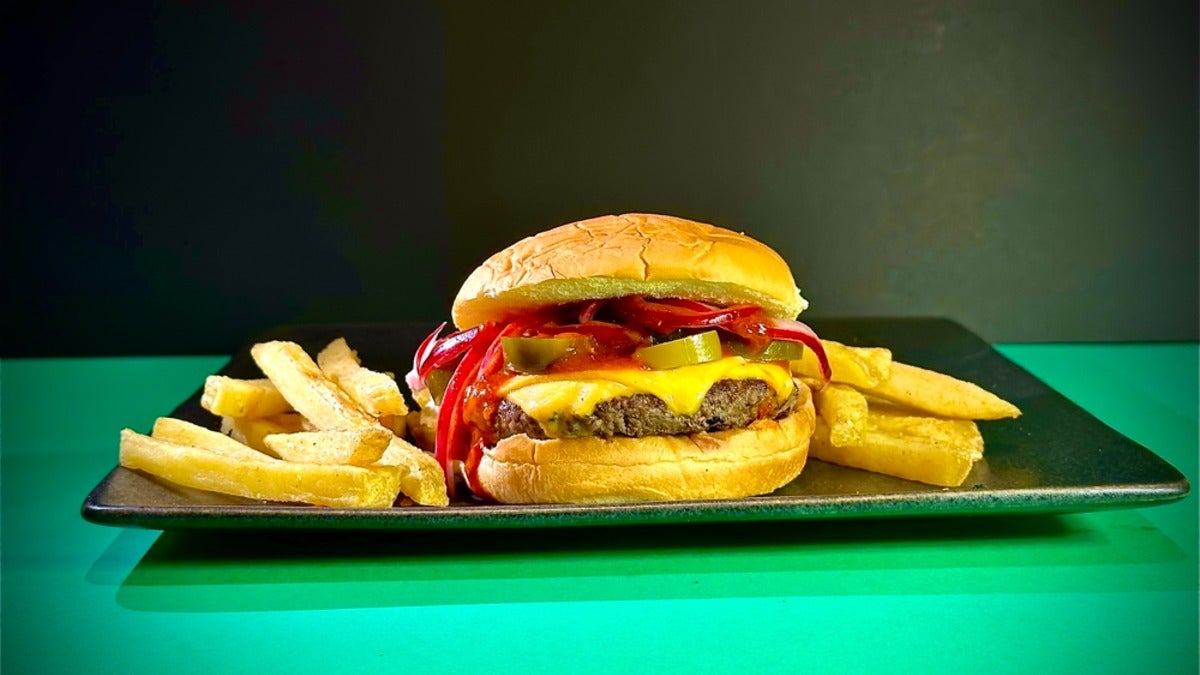 Spicy Chilli Beef Smash & Chips