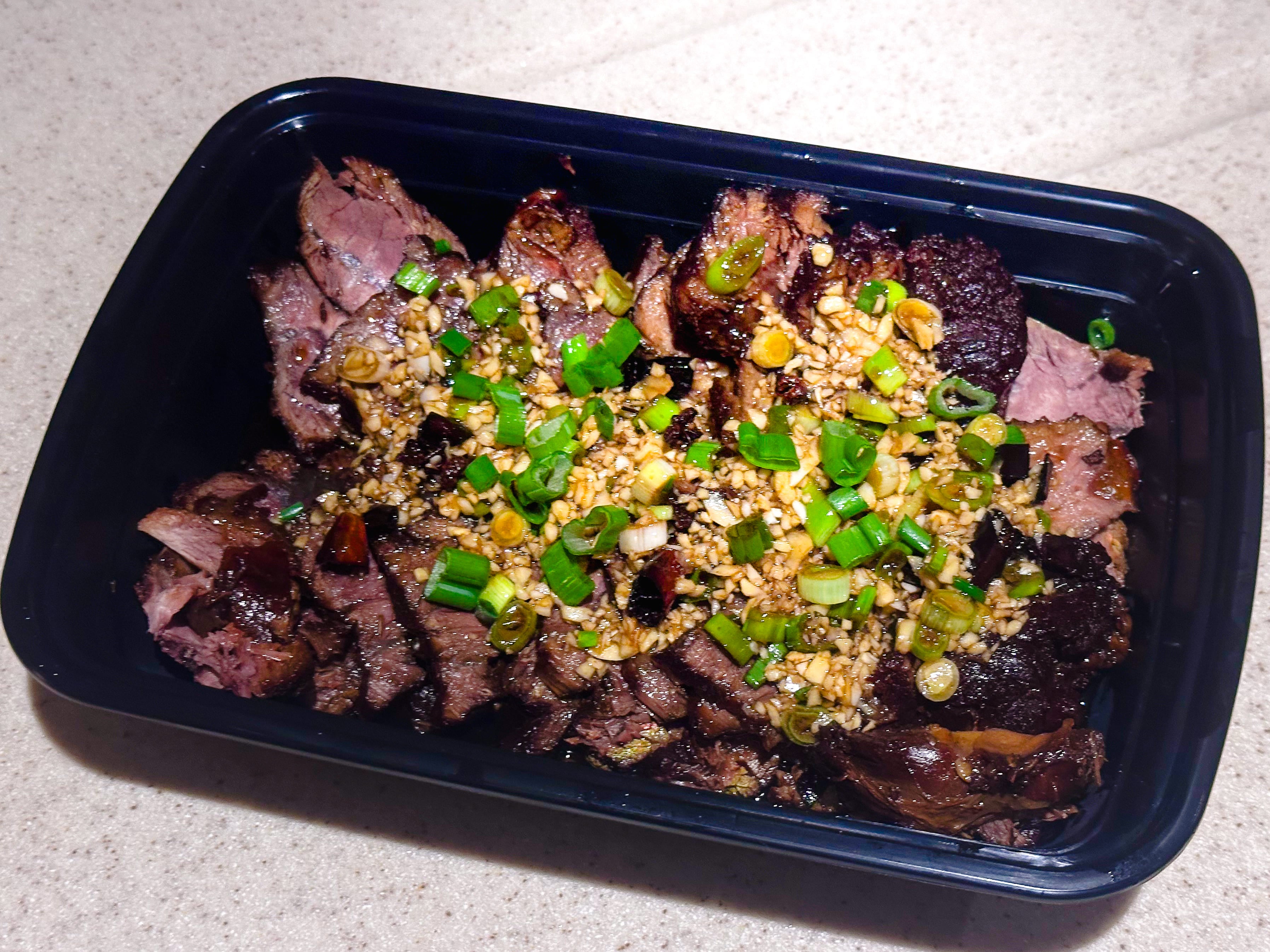 老卤牛腱 / Braised Beef Shank