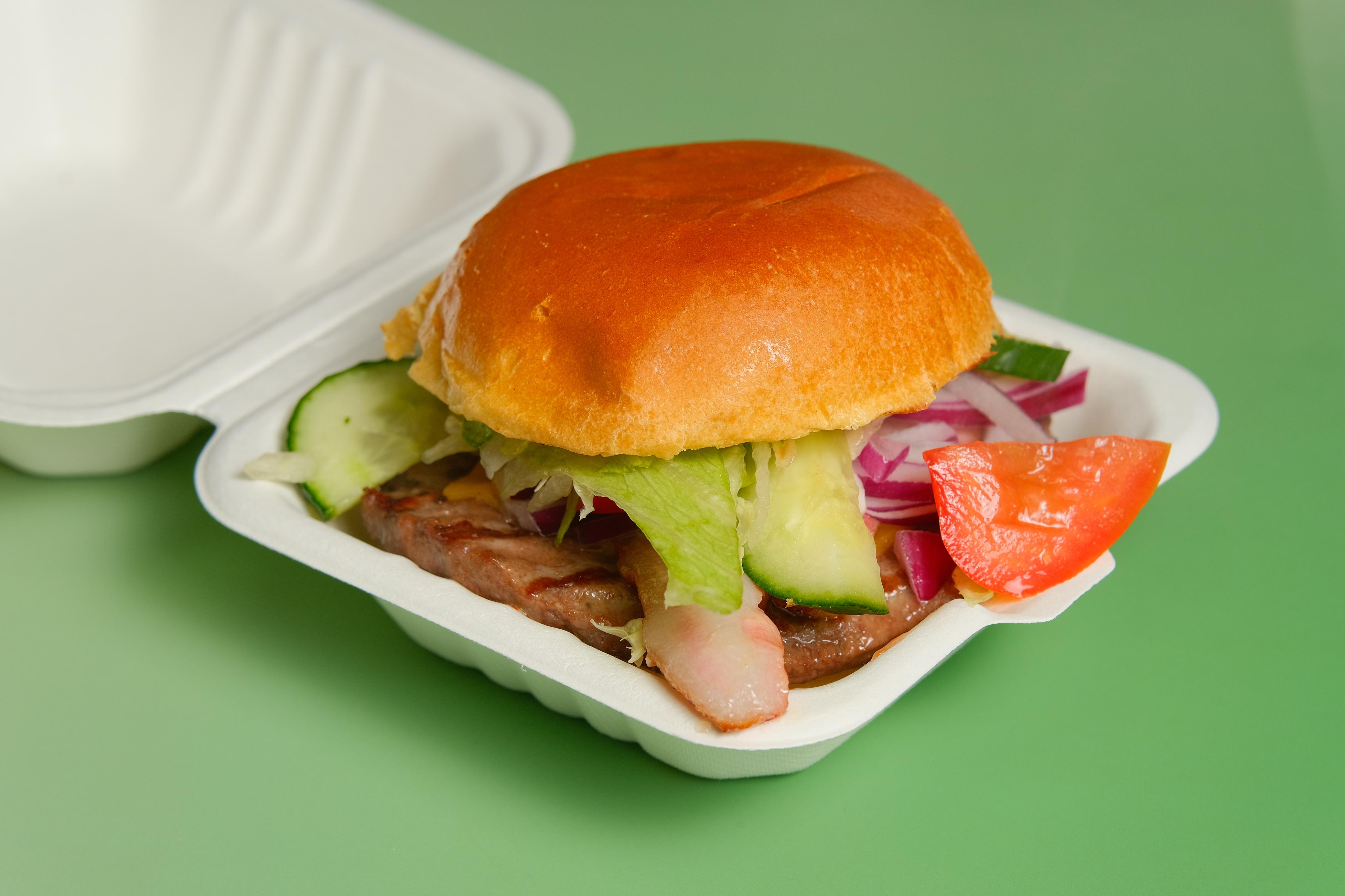 Burger with Crispy Bacon