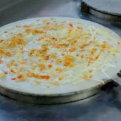 Regag Bread With Cheese And Oman Chips