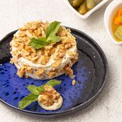 Hommos With Walnuts