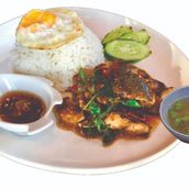 Pad Kra-Pao Pla Too