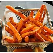 French Fries With Fresh Garlic, Salt And Vinegar