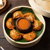Butter Chicken Momo 